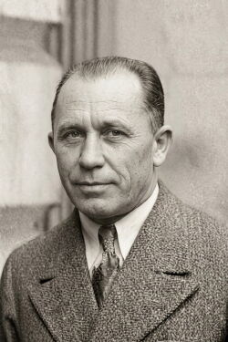Charles Mack