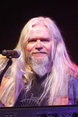 Clive Nolan