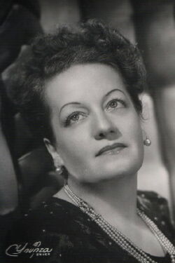 Conchita Gentil Arcos