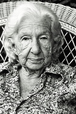 Cora Coralina