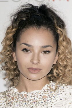 Ella Eyre