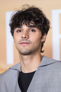 Enzo Oliver
