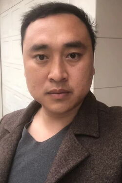 Feilong Zhou