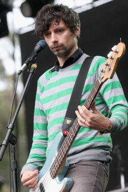 Gordon Moakes