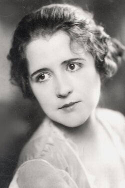 Helen Fulton
