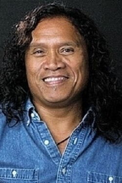 Henry Kapono Ka'aihue