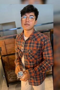 I Nyoman Nadhi Yasa Setiawan
