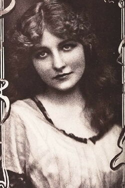 Isabel Lamon