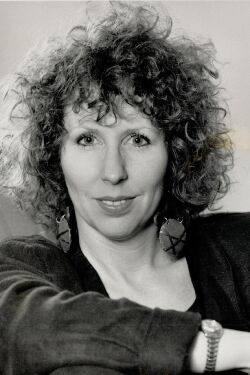 Janelle Hutchison