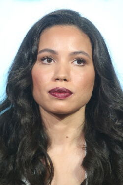 Jurnee Smollett-Bell