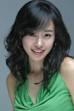 Kang Rae-yeon