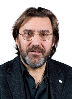 Károly Eperjes