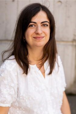 Lara Panah-Izadi