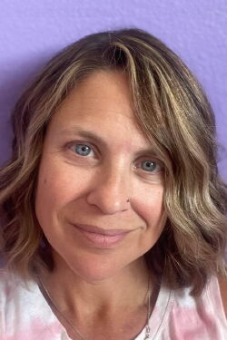Laura Schmitt