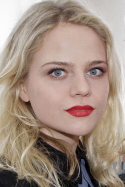 Lili Epply