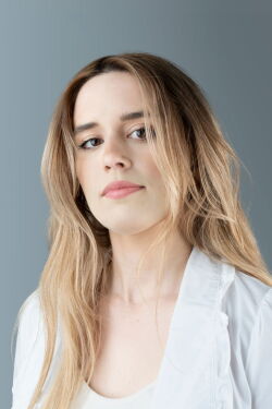 Lucia Zamora