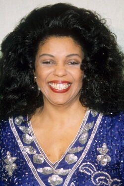 Lyn Collins