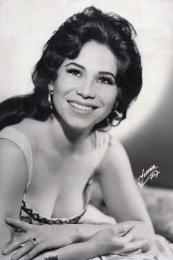 María Elena Velasco
