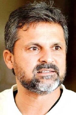 Moin Khan