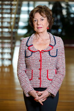 Neelie Kroes