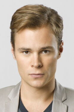 Patrick John Flueger
