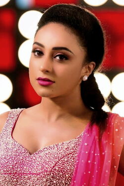 Pearle Maaney