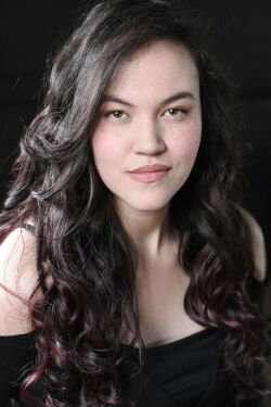 Rhianna DeVries