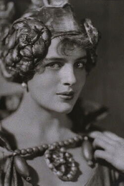 Rosamond Pinchot
