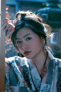 Sayaka Yoshino