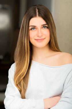 Scarlett DiCaro