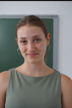 Serena Lotts