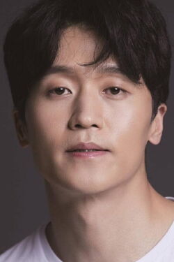 Shim Yoon-bo
