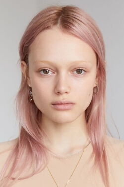 Simona Kust