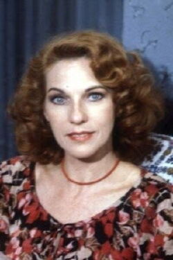 Suzana Faíni