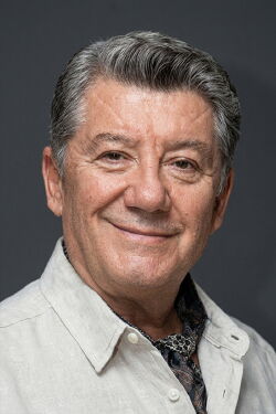 Tarık Ünlüoğlu