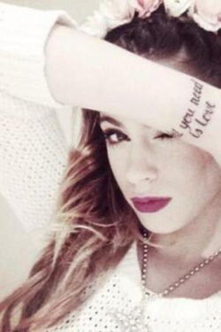 Tini Stoessel