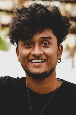 Uvais Khan