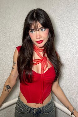 Vee Castro