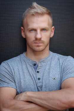 Victor Leon