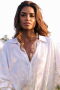 Lucy Alves