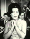 Oi gynaikes theloun xylo (1962)