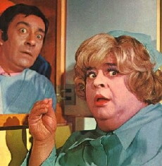 Los doctores las prefieren desnudas (1973) - Stream Online