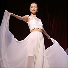 Fashion News Live (Vintage) (2016) - Stream Online