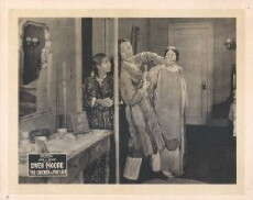 The Chicken in the Case (1921) - Stream Online