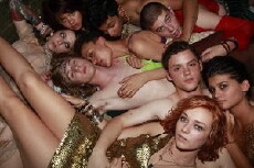 Skins (2011) - Stream Online