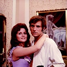 U registraturi (1974) - Stream Online