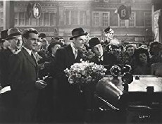 Flight from Folly (1945) - Stream Online