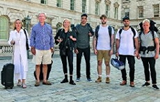 Celebrity Hunted (2017) - Stream Online
