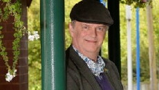 Paul Merton's Secret Stations (2016) - Stream Online