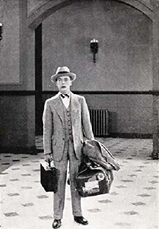 Seven Keys to Baldpate (1925) - Stream Online
